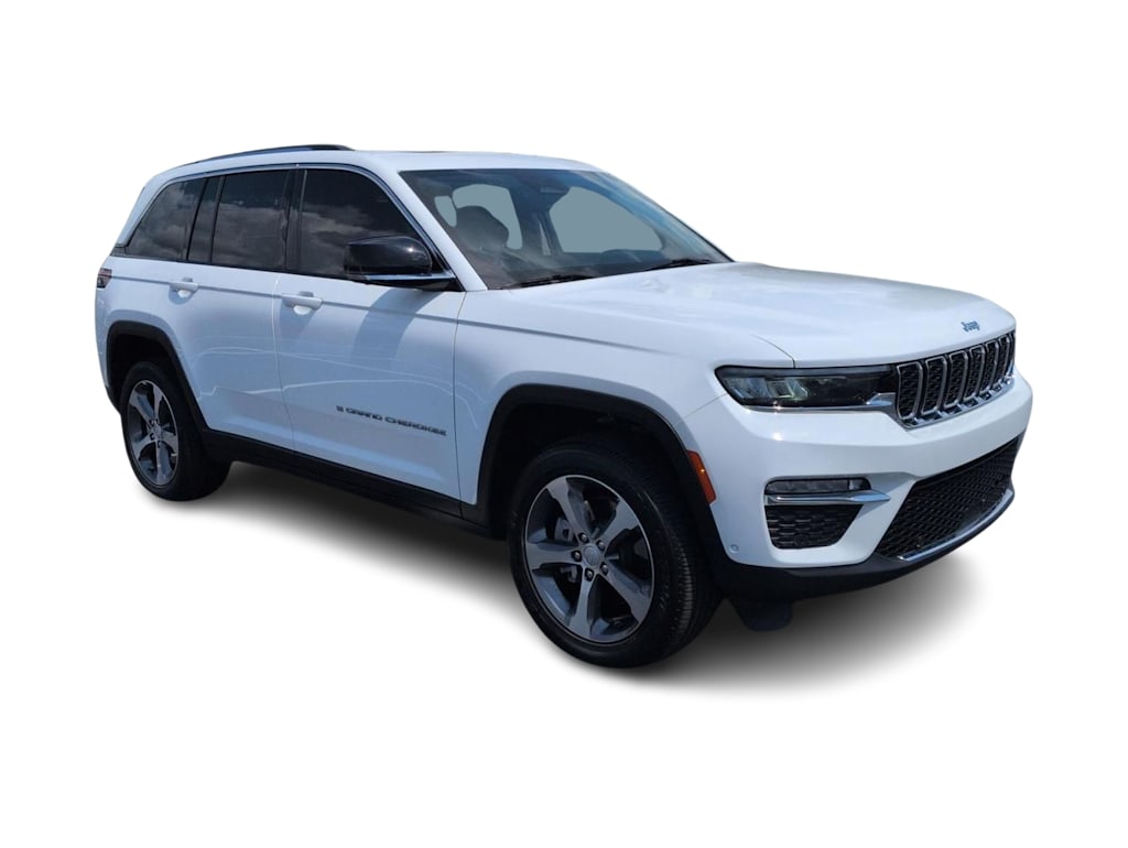 Thumbnail: 2022 Jeep Grand Cherokee - 18