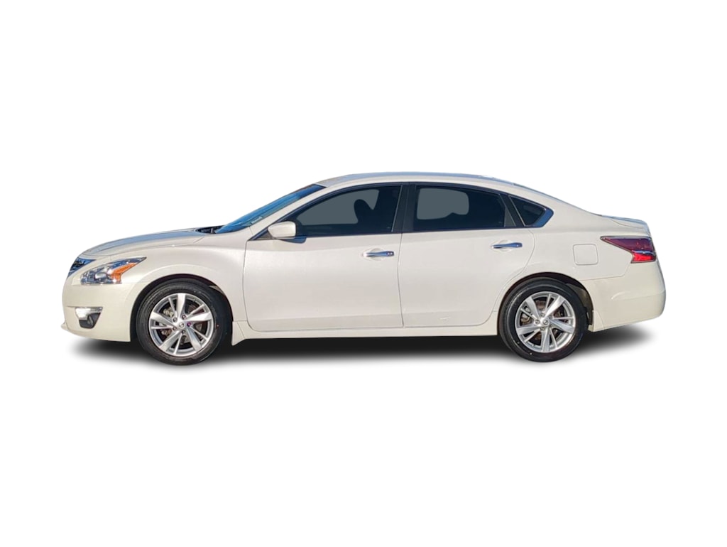 Thumbnail: 2015 Nissan Altima - 3
