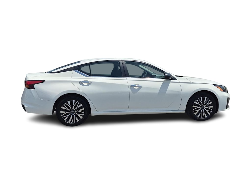 Thumbnail: 2025 Nissan Altima - 23