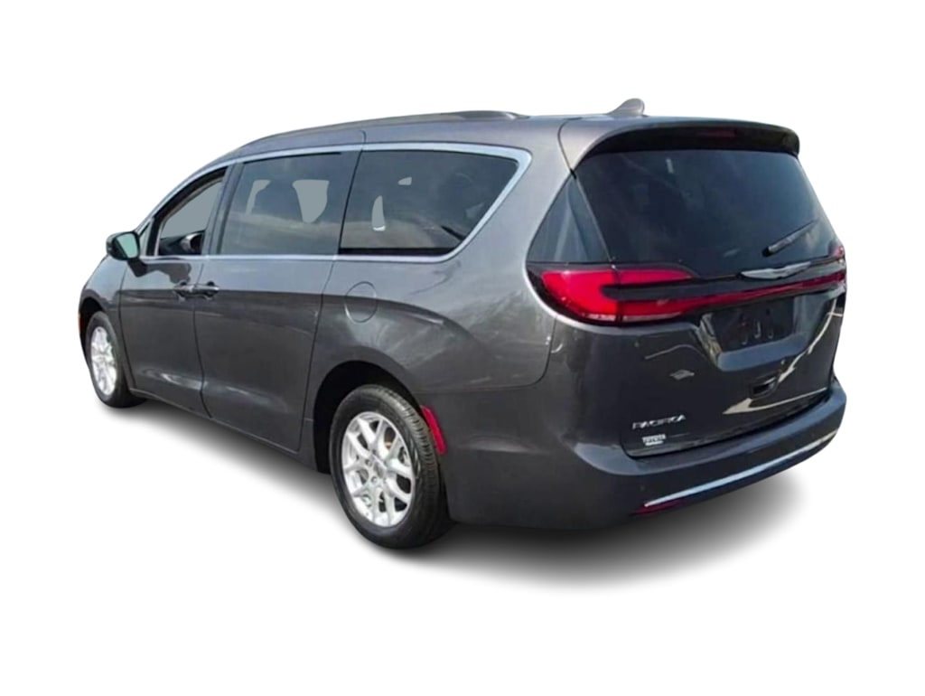 Thumbnail: 2022 Chrysler Pacifica - 4