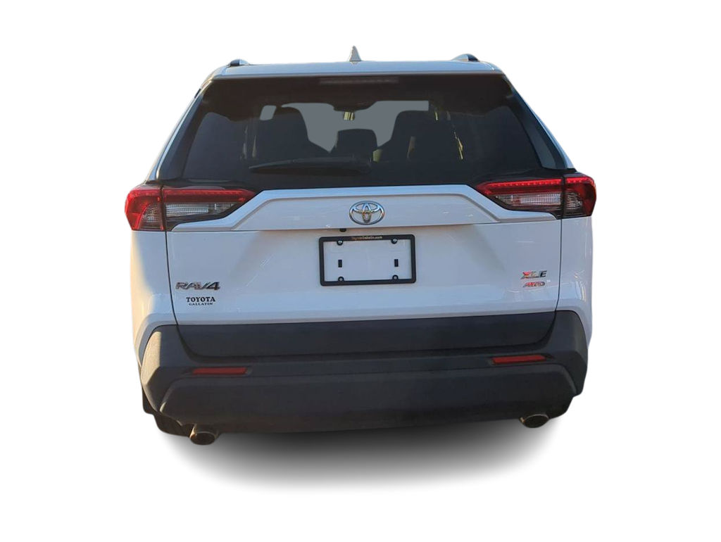 Thumbnail: 2022 Toyota RAV4 - 5