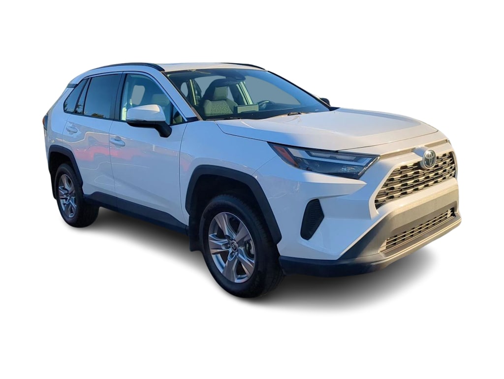 Thumbnail: 2022 Toyota RAV4 - 19