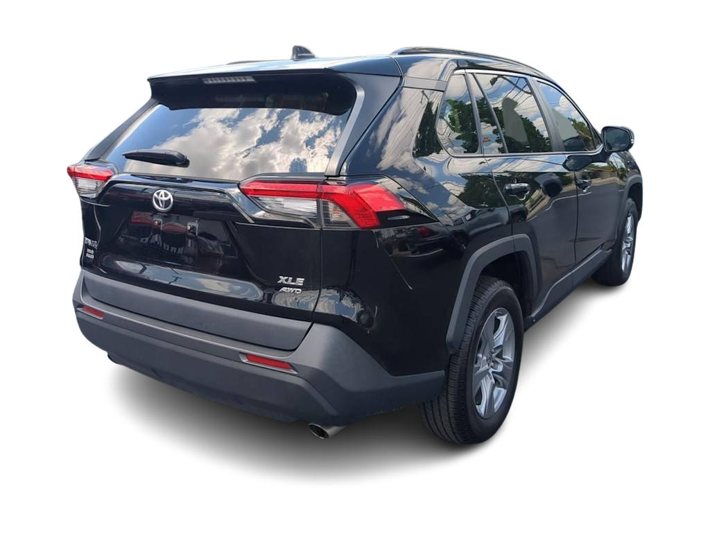 Thumbnail: 2022 Toyota RAV4 - 27