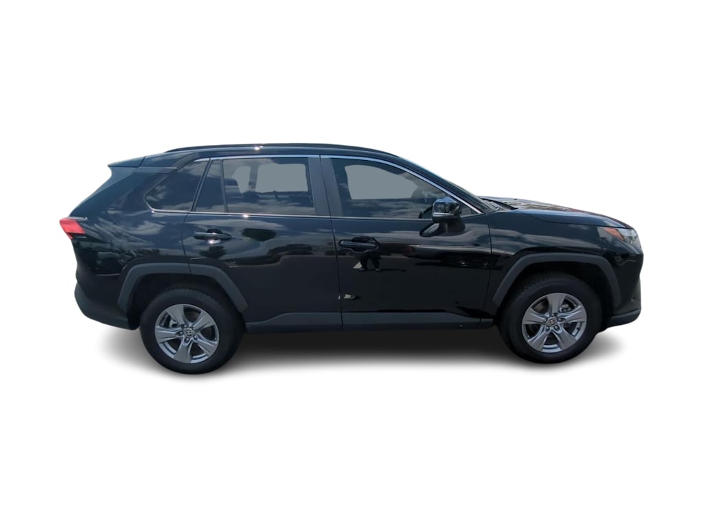 Thumbnail: 2022 Toyota RAV4 - 23