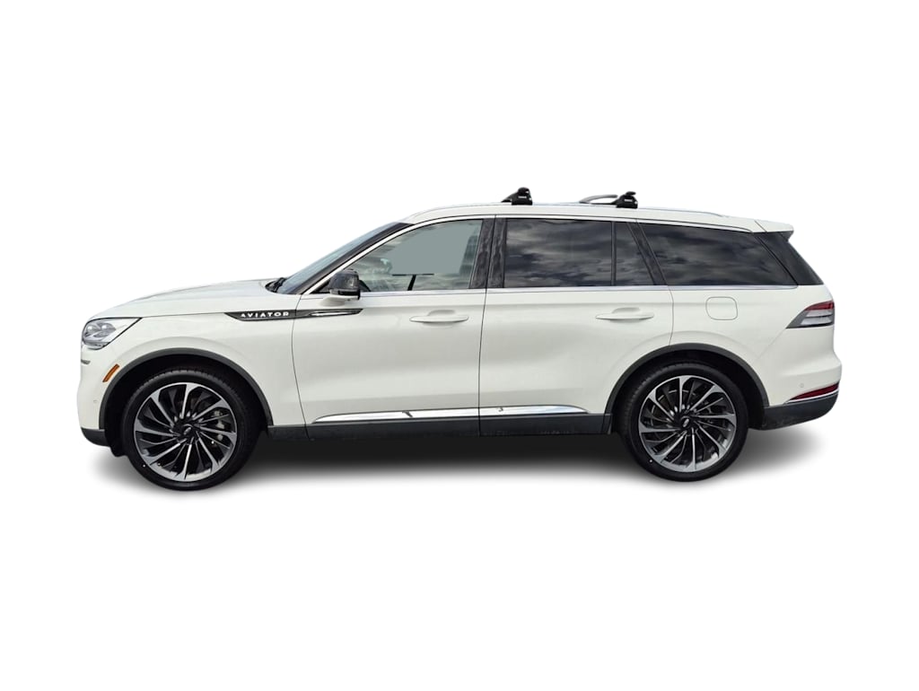 Thumbnail: 2020 Lincoln Aviator - 3