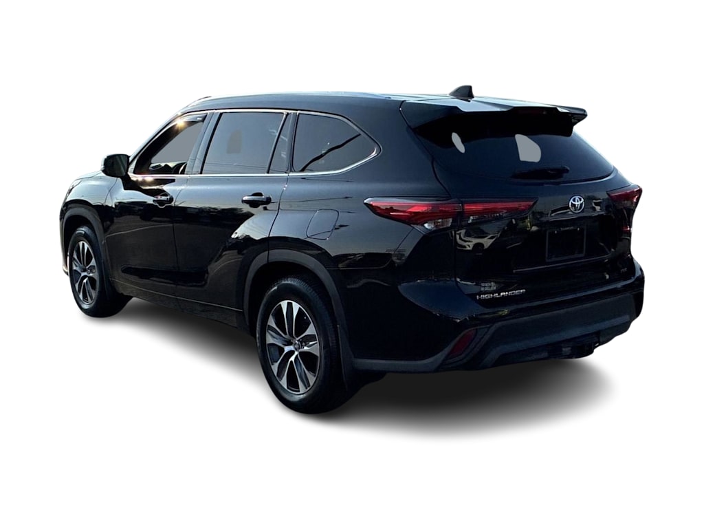 Thumbnail: 2021 Toyota Highlander - 4