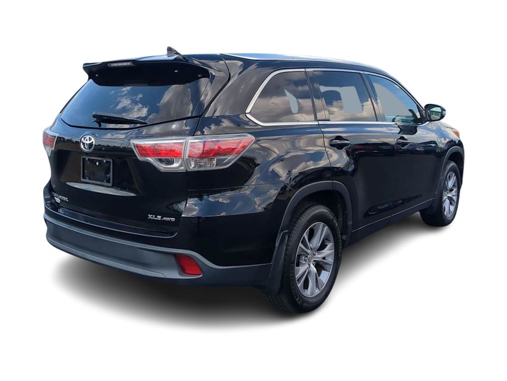 Thumbnail: 2014 Toyota Highlander - 20