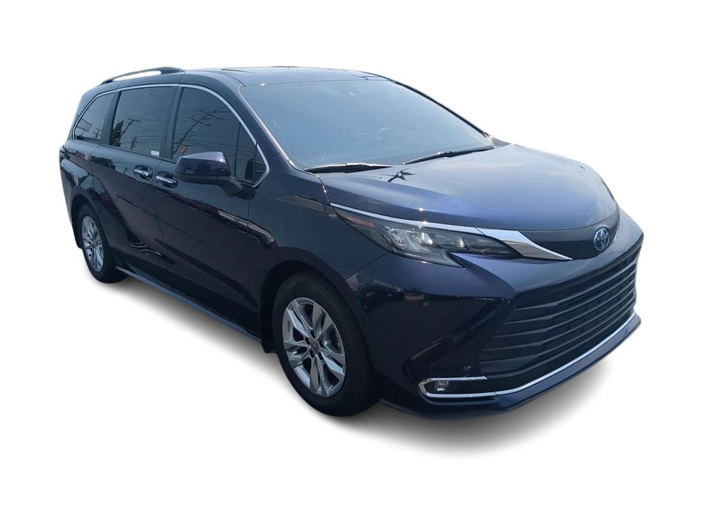 Thumbnail: 2024 Toyota Sienna - 21