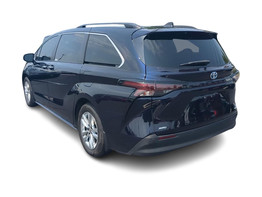 Thumbnail: 2024 Toyota Sienna - 4