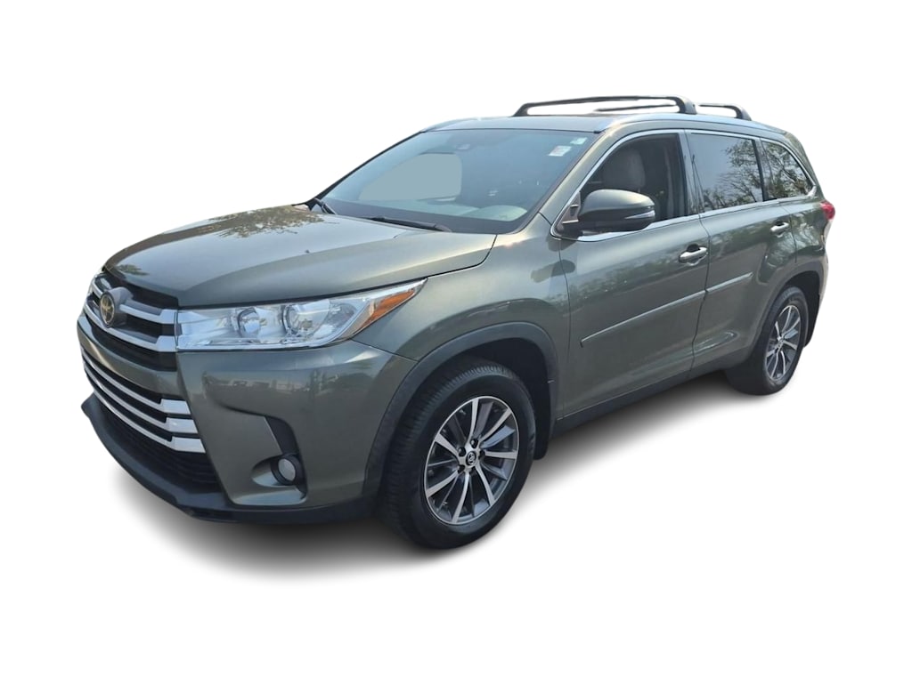 Thumbnail: 2019 Toyota Highlander - 16