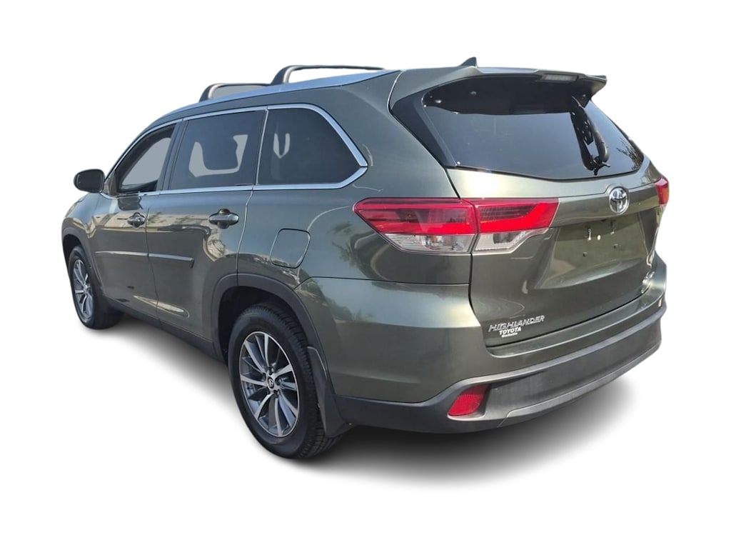 Thumbnail: 2019 Toyota Highlander - 4