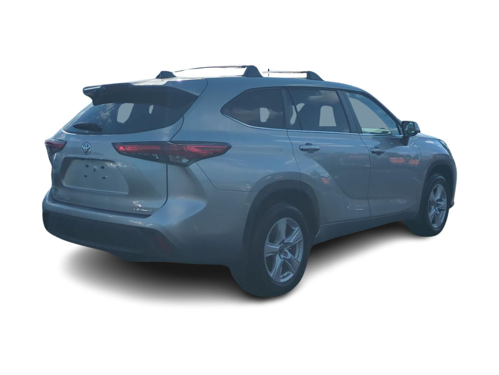 Thumbnail: 2023 Toyota Highlander - 20