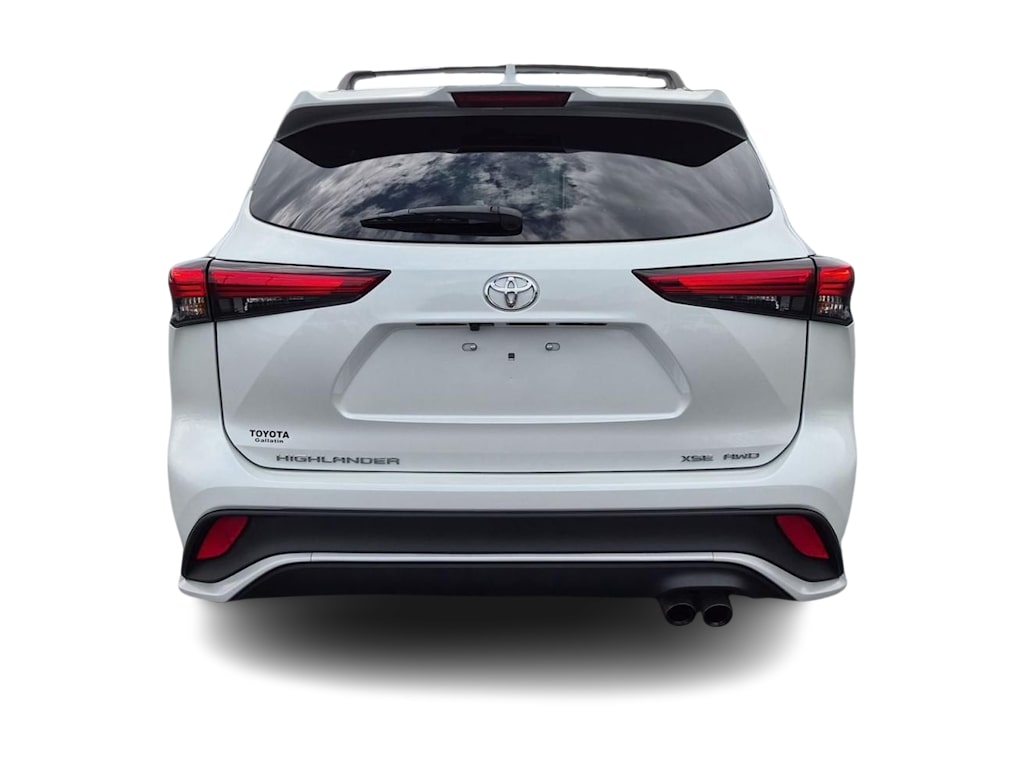 Thumbnail: 2023 Toyota Highlander - 5