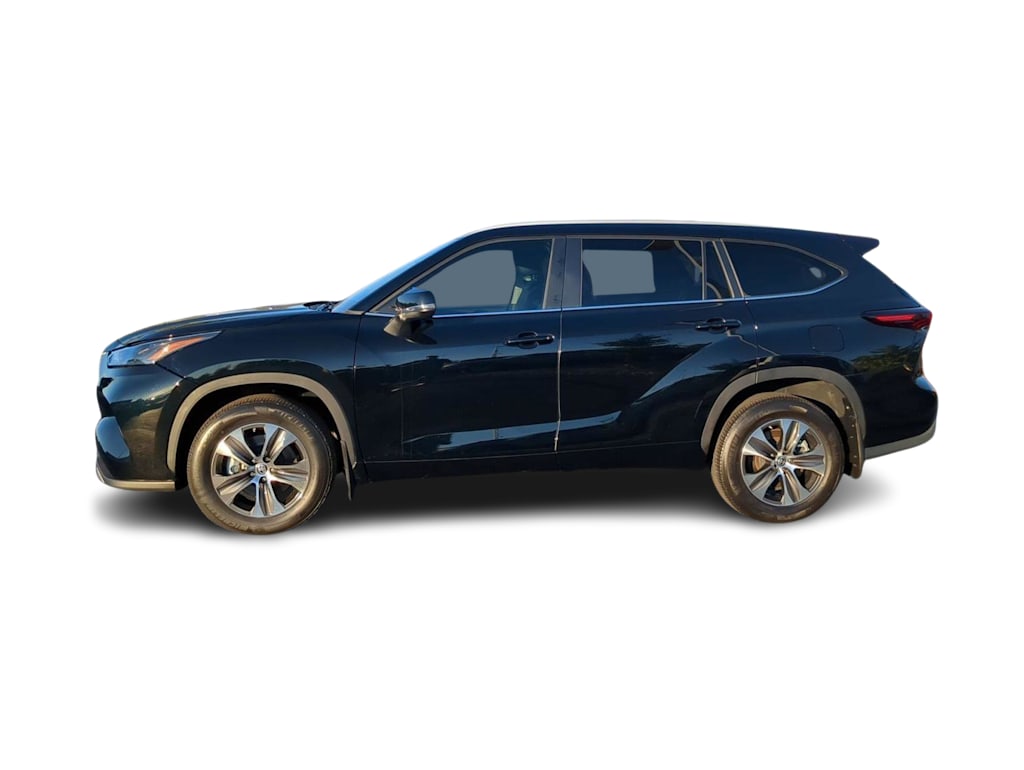 Thumbnail: 2024 Toyota Highlander - 23