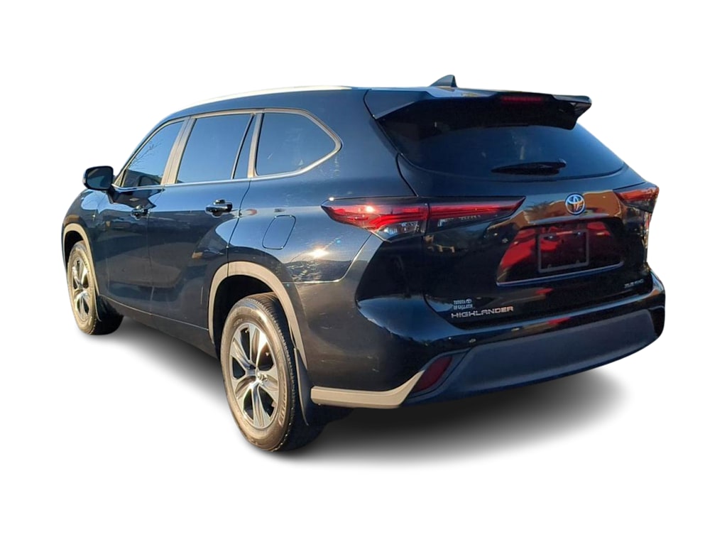 Thumbnail: 2024 Toyota Highlander - 4