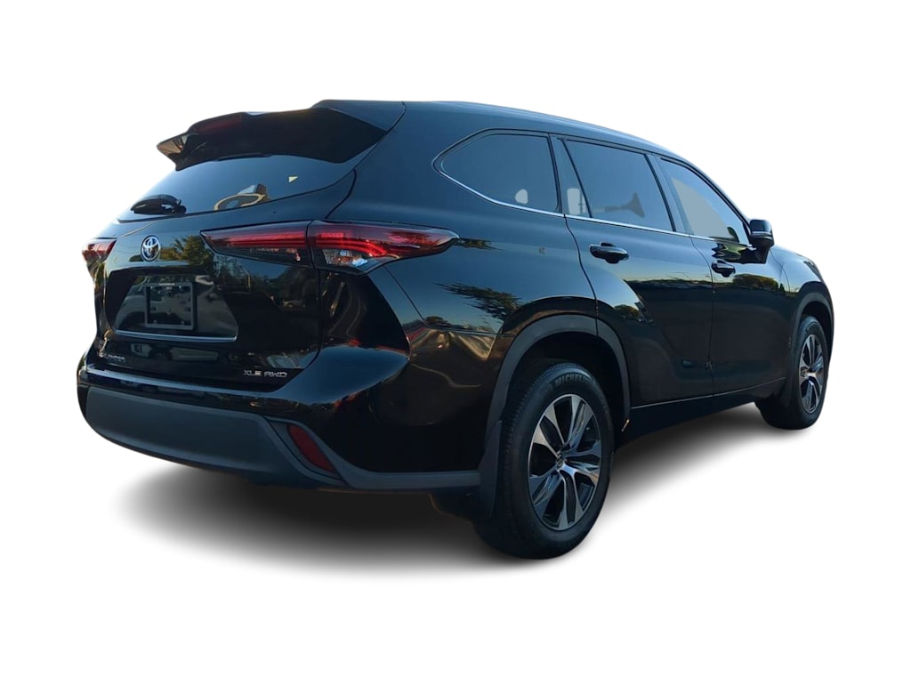 Thumbnail: 2024 Toyota Highlander - 21