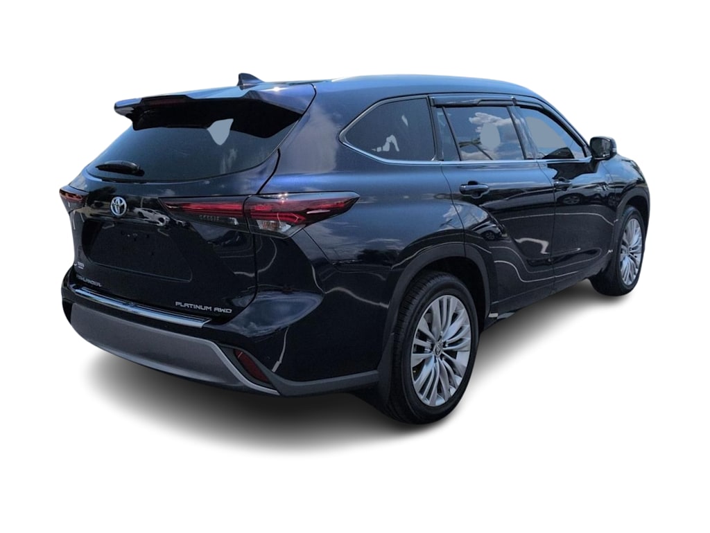 Thumbnail: 2026 Toyota Highlander - 22