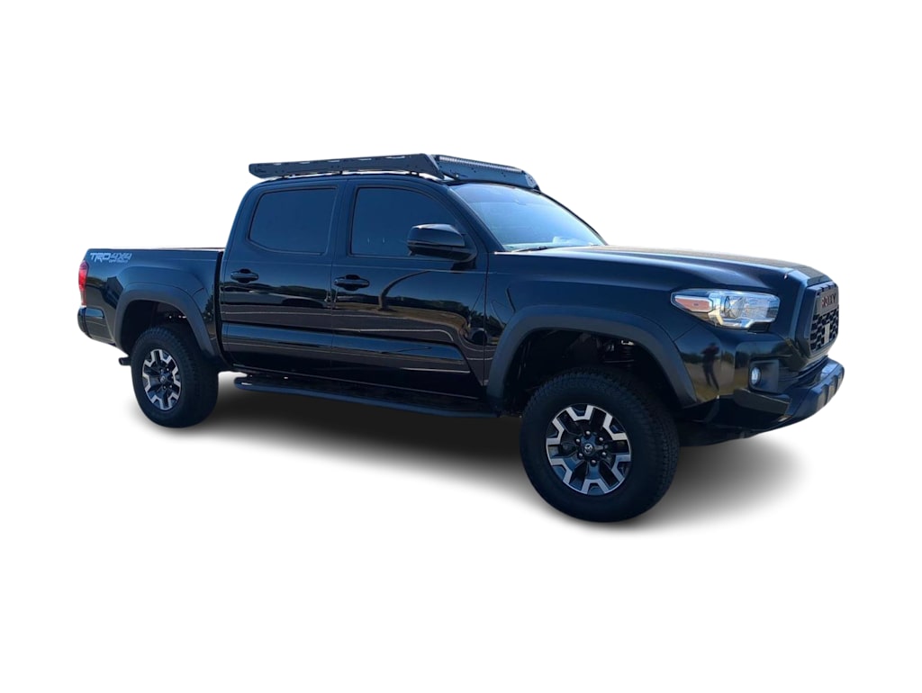Thumbnail: 2019 Toyota Tacoma - 3