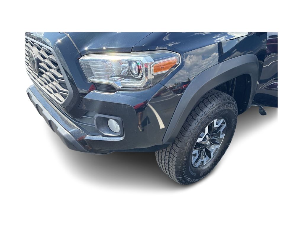 Thumbnail: 2020 Toyota Tacoma - 12