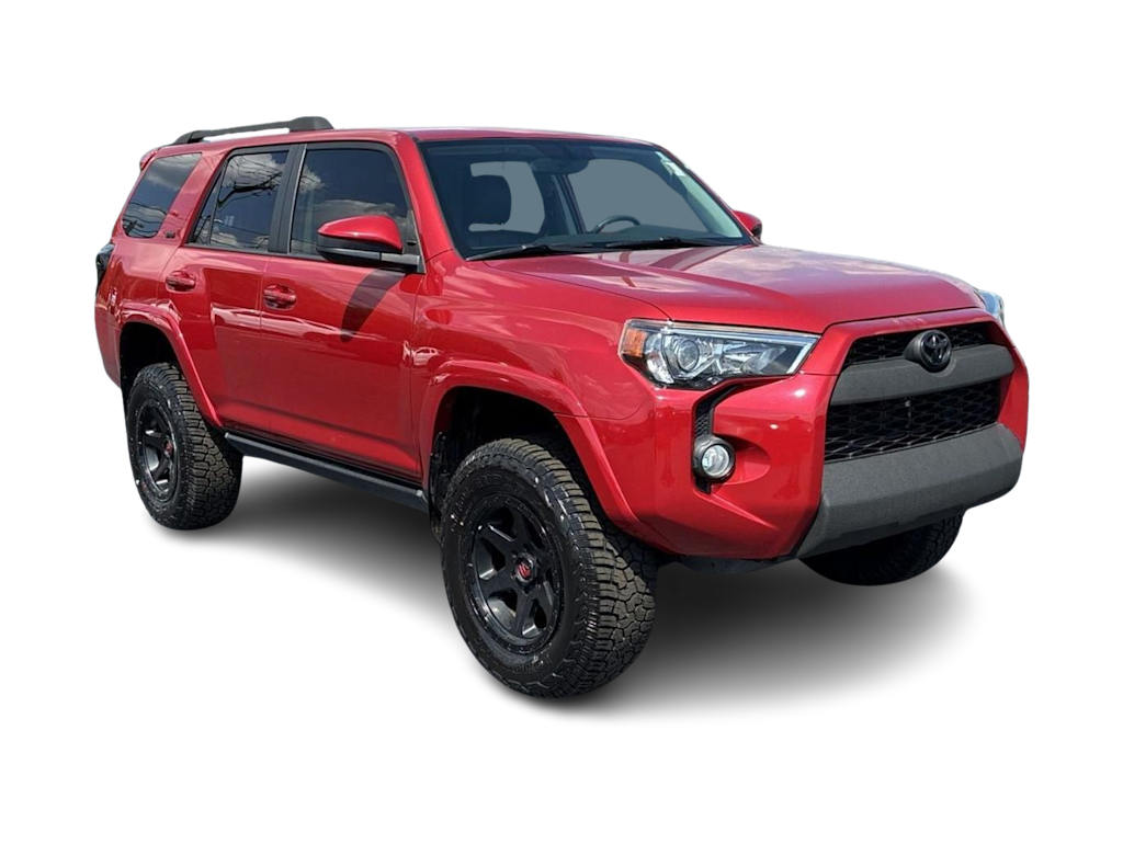 Thumbnail: 2017 Toyota 4Runner - 16