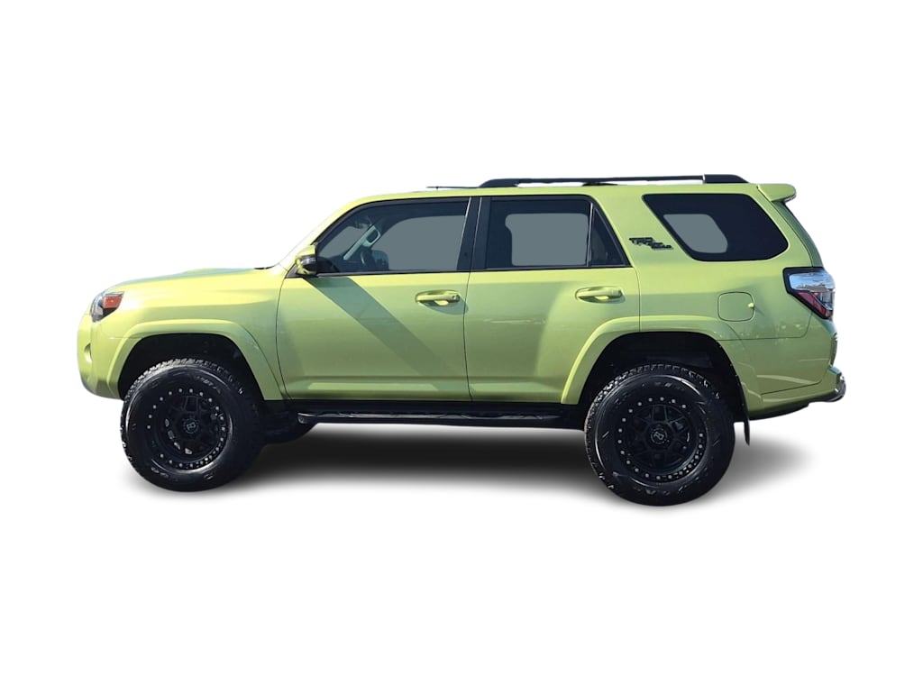 Thumbnail: 2023 Toyota 4Runner - 3