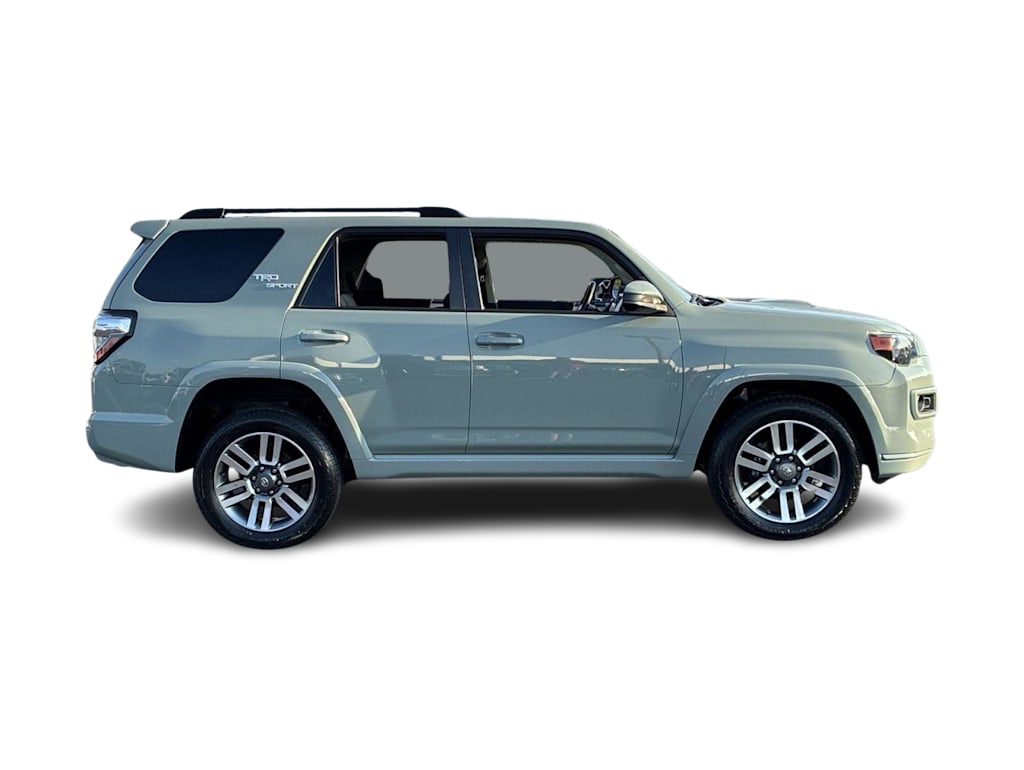 Thumbnail: 2022 Toyota 4Runner - 12