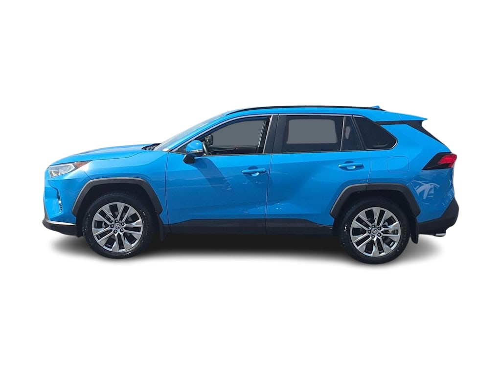 Thumbnail: 2021 Toyota RAV4 - 3
