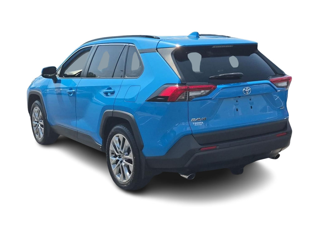 Thumbnail: 2021 Toyota RAV4 - 4