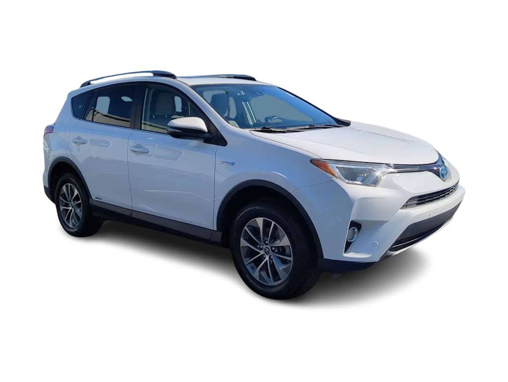 Thumbnail: 2018 Toyota RAV4 - 18