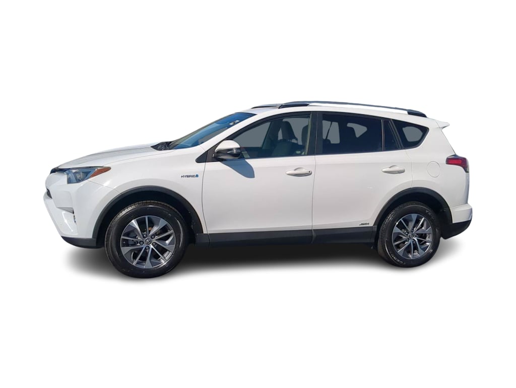 Thumbnail: 2018 Toyota RAV4 - 22
