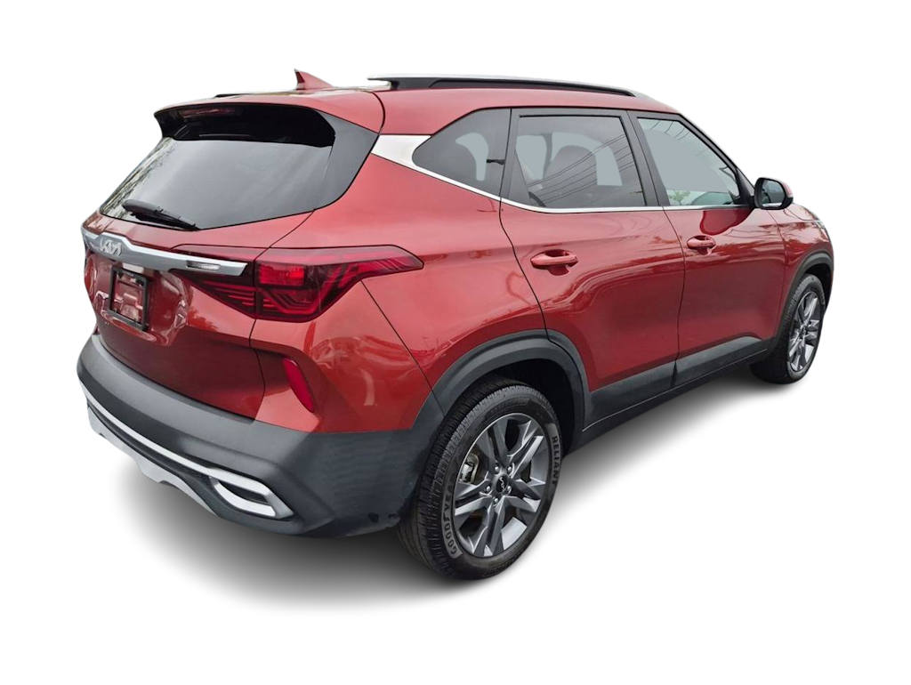 Thumbnail: 2023 Kia Seltos - 18