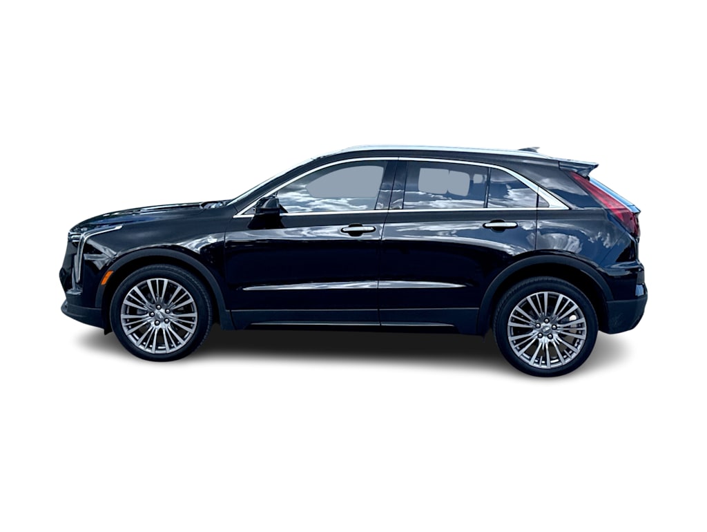 Thumbnail: 2024 Cadillac XT4 - 3