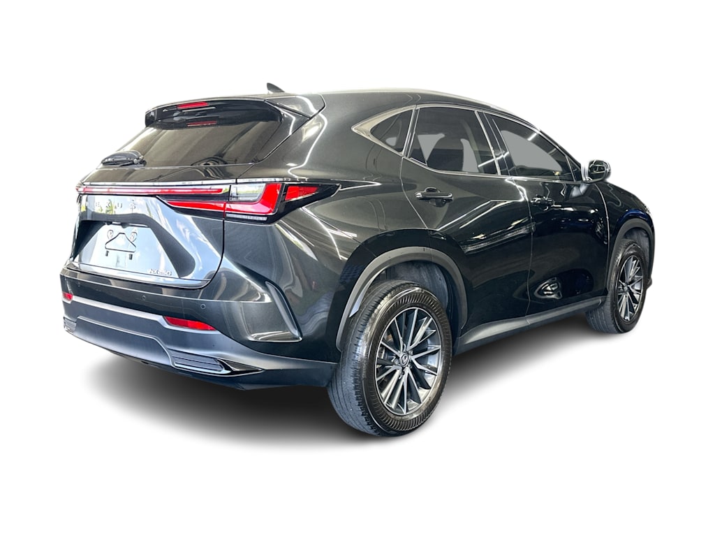 Thumbnail: 2024 Lexus ES - 21
