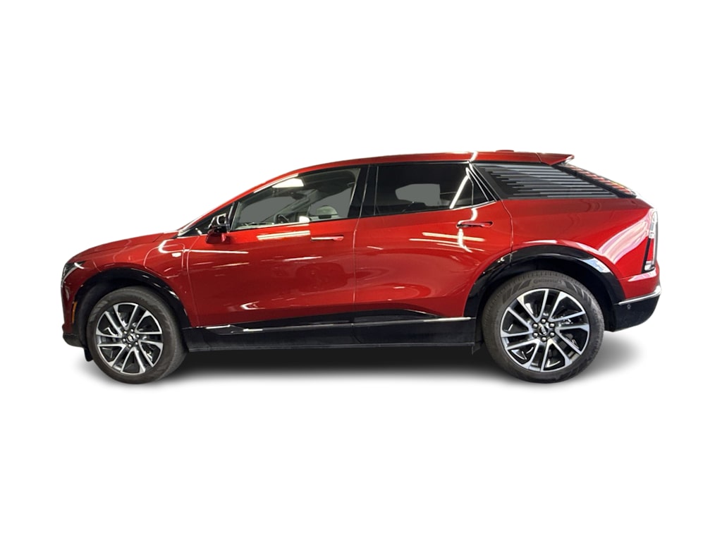 Thumbnail: 2025 Cadillac Optiq - 3