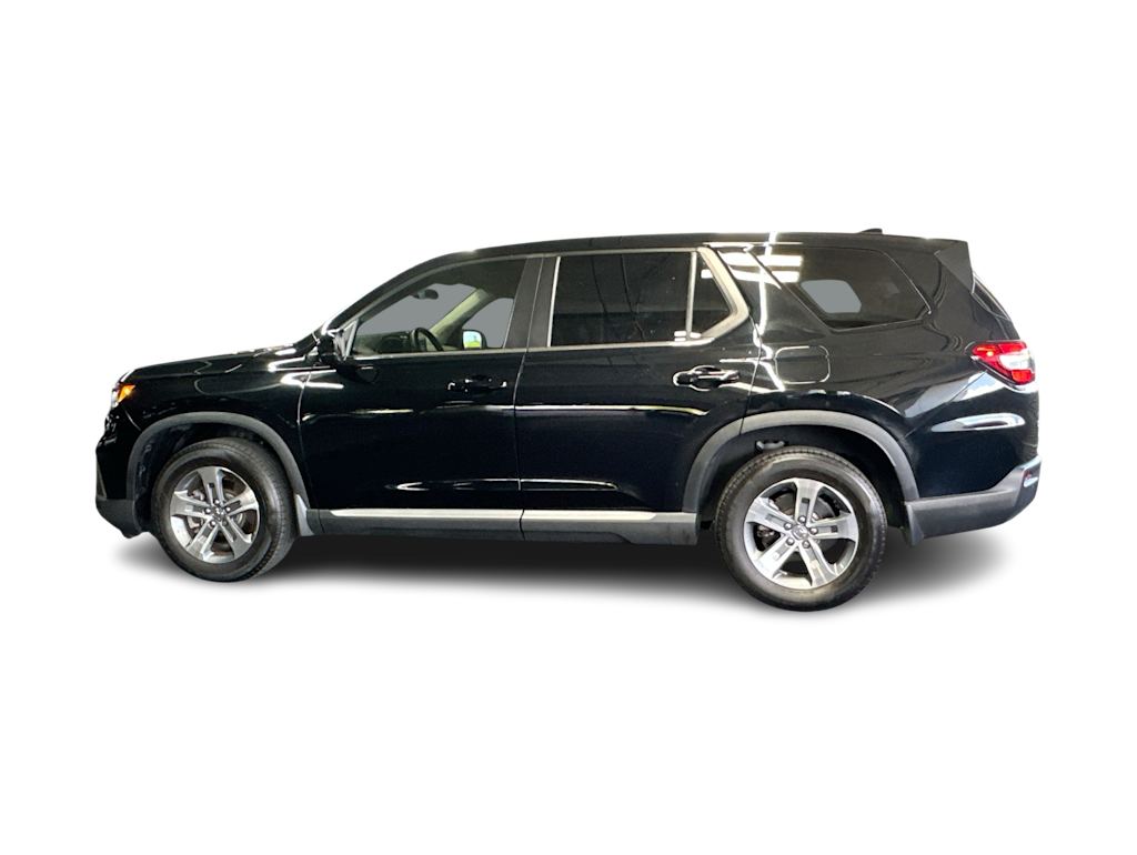 Thumbnail: 2023 Honda Pilot - 3