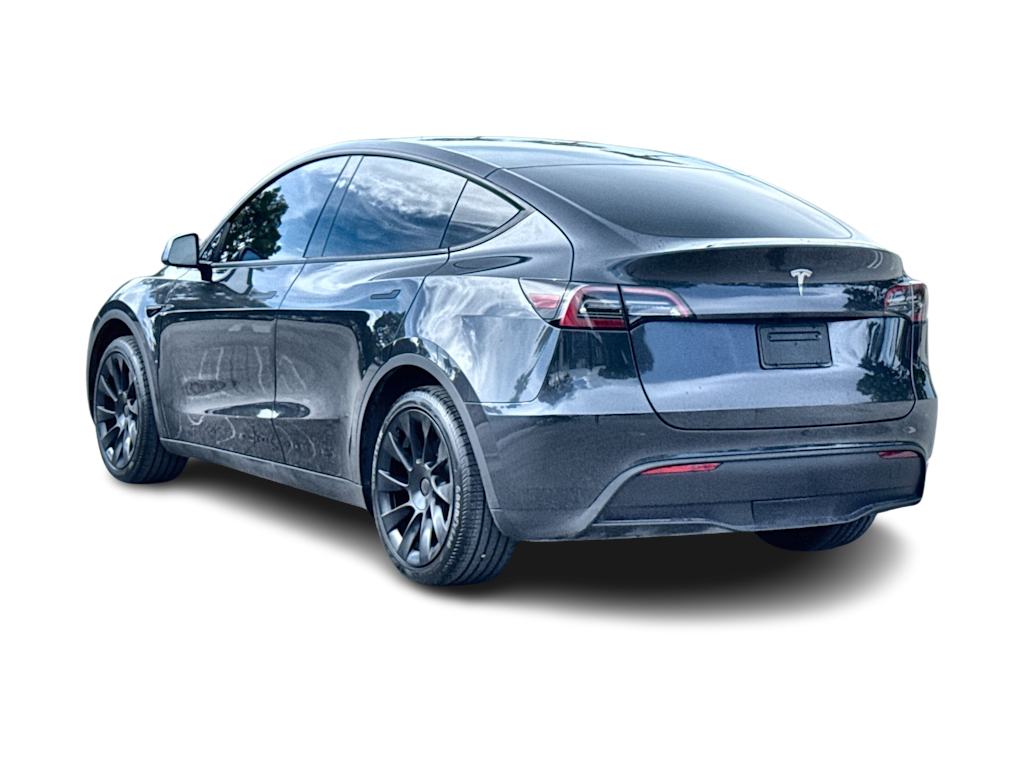 Thumbnail: 2024 Tesla Model Y - 4