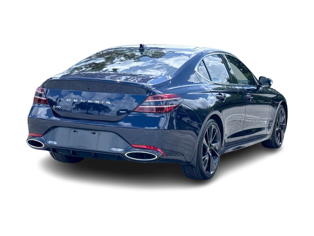 Thumbnail: 2023 Genesis G70 - 23