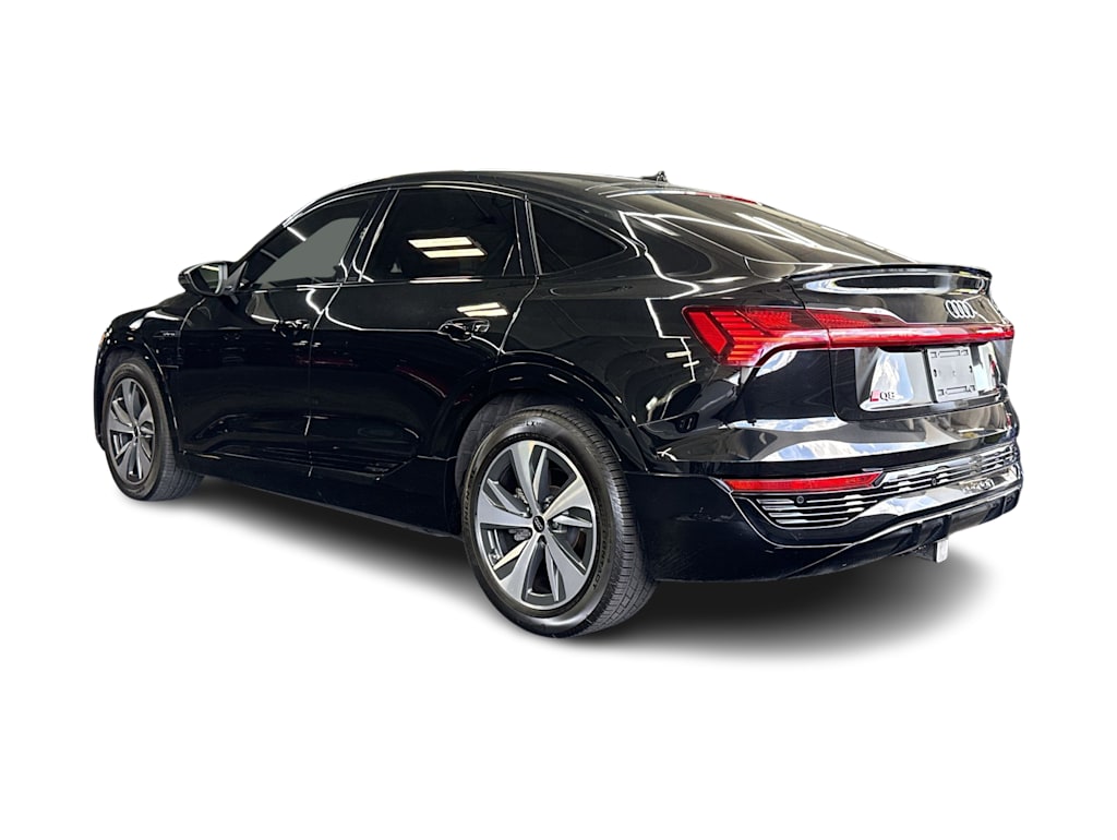 Thumbnail: 2024 Audi Q8 e-tron - 21