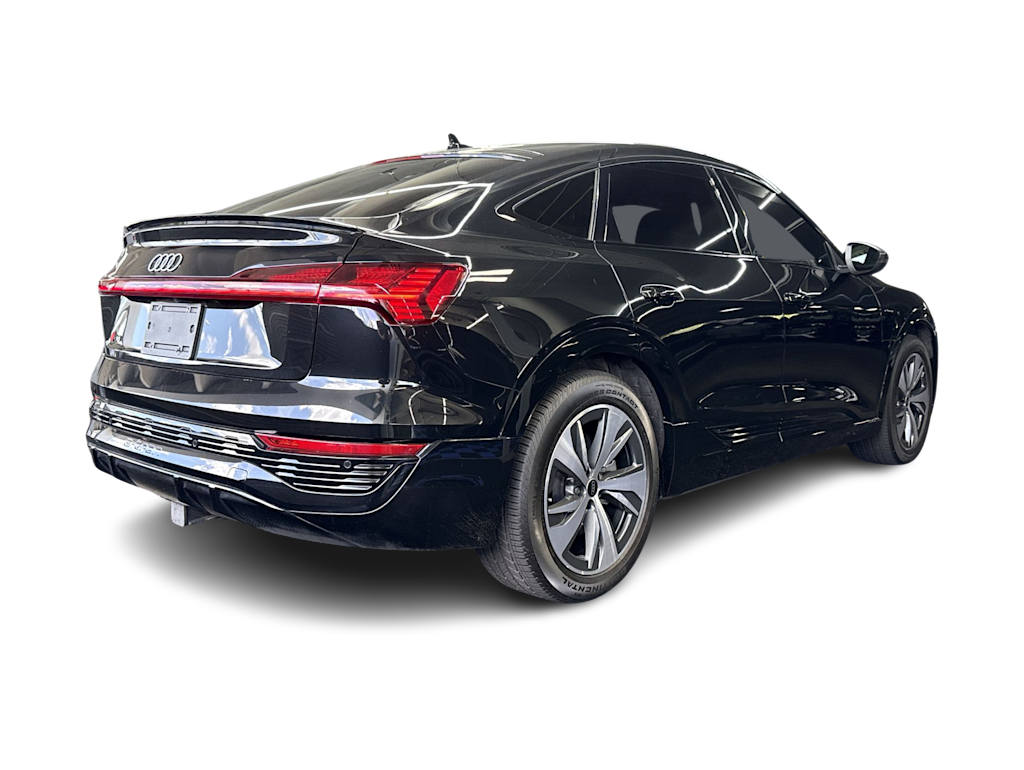 Thumbnail: 2024 Audi Q8 e-tron - 22