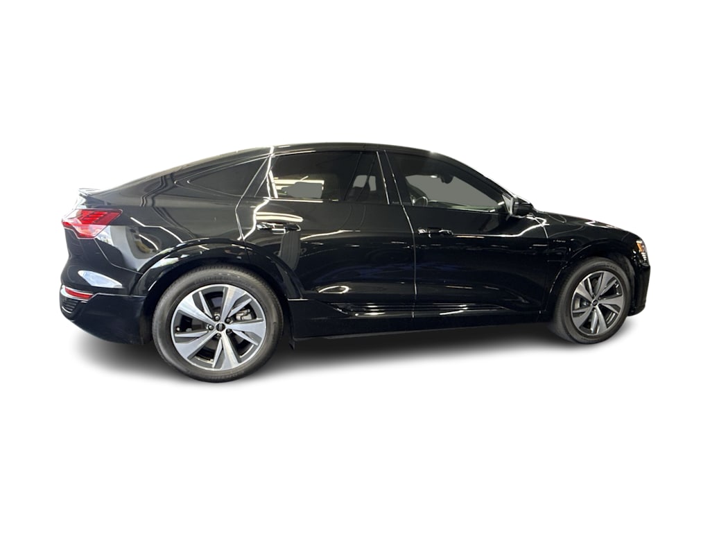 Thumbnail: 2024 Audi Q8 e-tron - 23