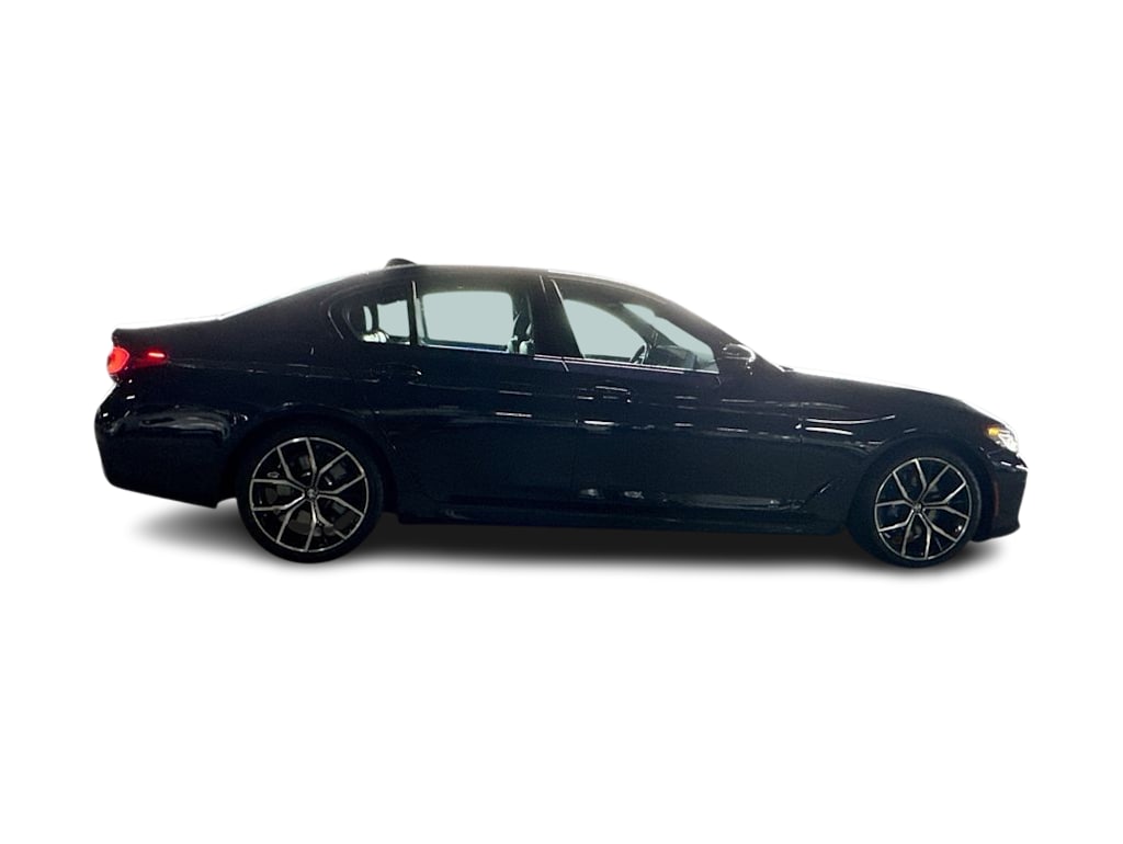Thumbnail: 2023 BMW 5 Series - 22