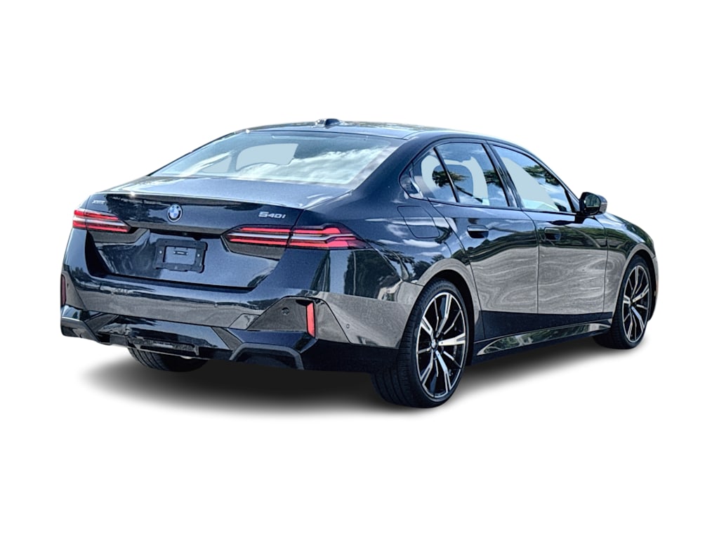 Thumbnail: 2024 BMW 5 Series - 23