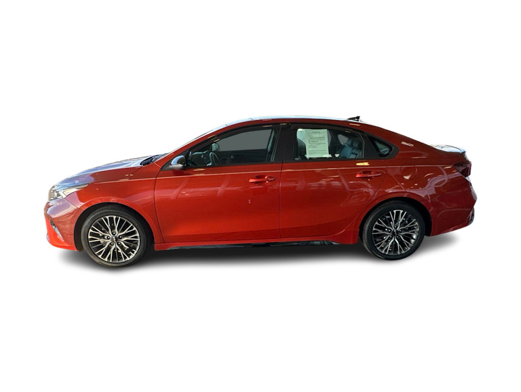 Thumbnail: 2023 Kia Forte - 3