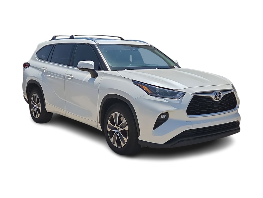 Thumbnail: 2021 Toyota Highlander - 17