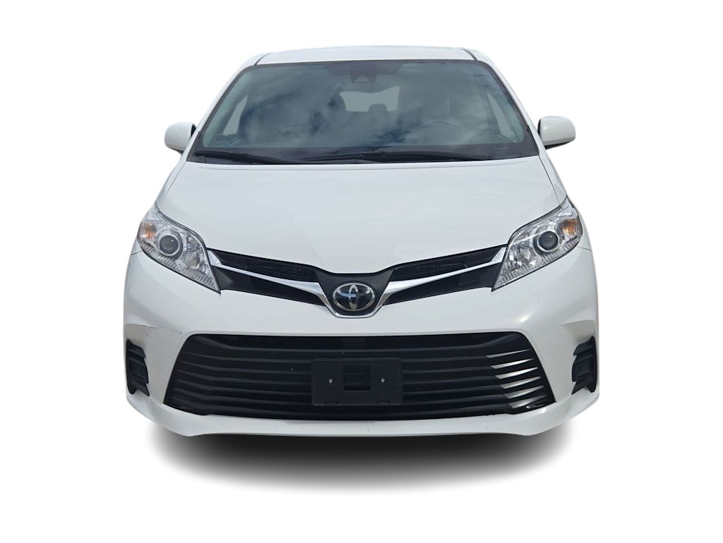 Thumbnail: 2018 Toyota Sienna - 6