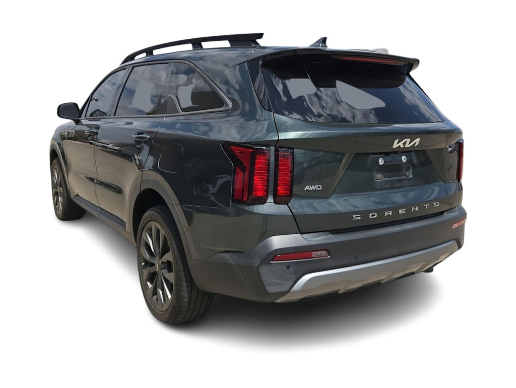 Thumbnail: 2022 Kia Sorento - 4