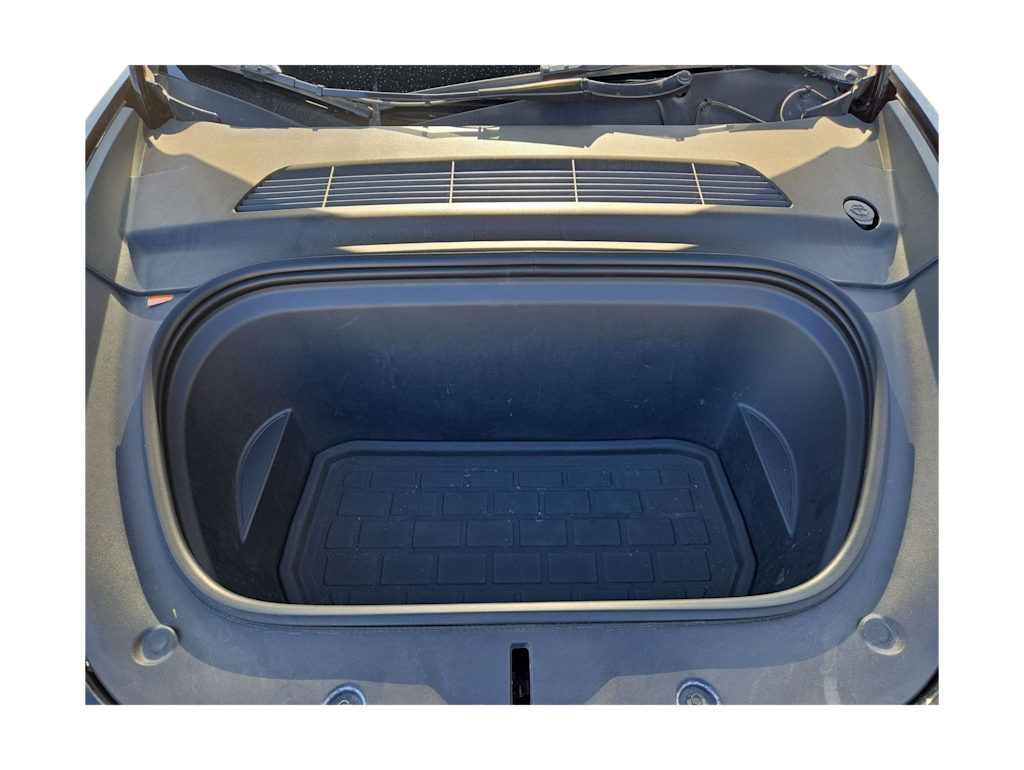 Thumbnail: 2023 Tesla Model Y - 15