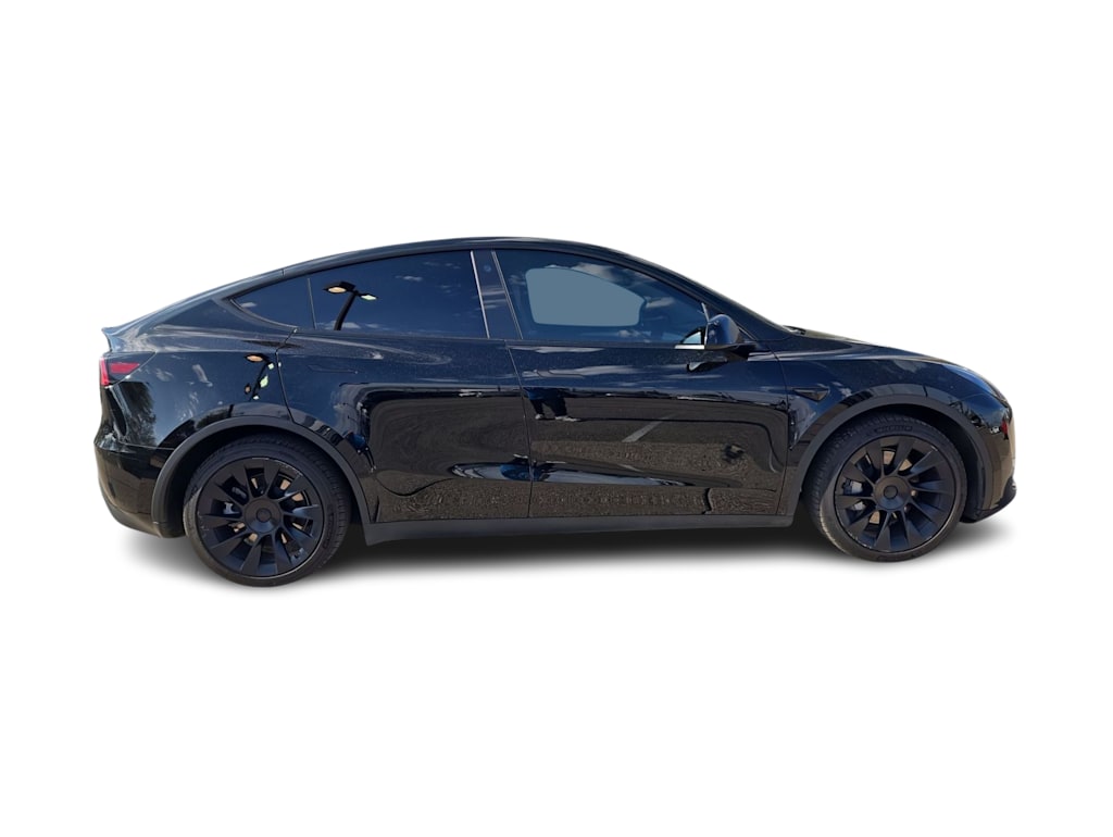 Thumbnail: 2023 Tesla Model Y - 21