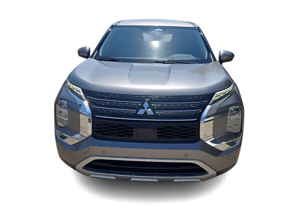 Thumbnail: 2022 Mitsubishi Outlander - 6