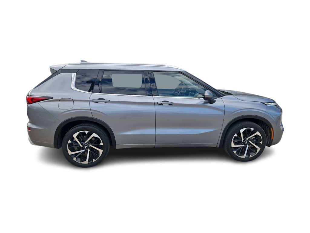 Thumbnail: 2024 Mitsubishi Outlander - 22